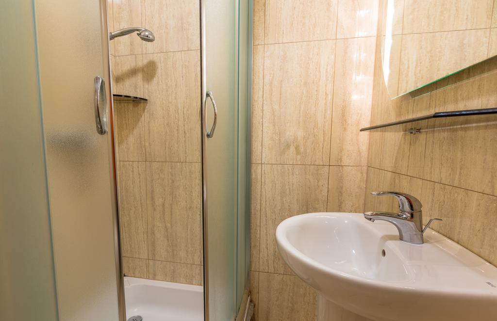 Krakowiacy I Gorale Hotel Krzyszkowice Room photo